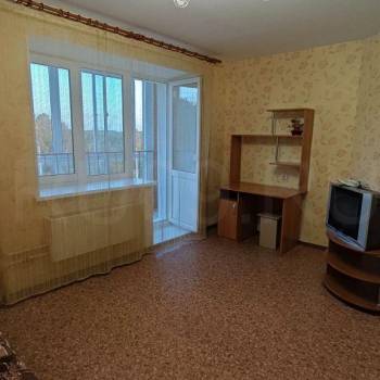 Сдается 1-комнатная квартира, 42 м²