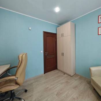 Продается 3-х комнатная квартира, 56 м²