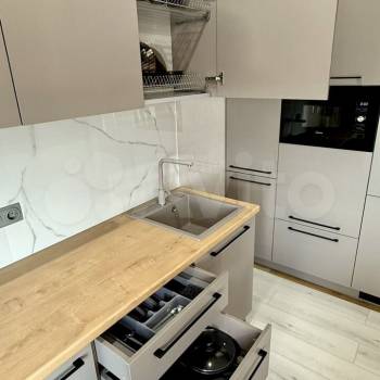 Сдается 1-комнатная квартира, 45 м²