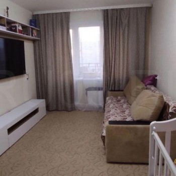 Продается 1-комнатная квартира, 38 м²