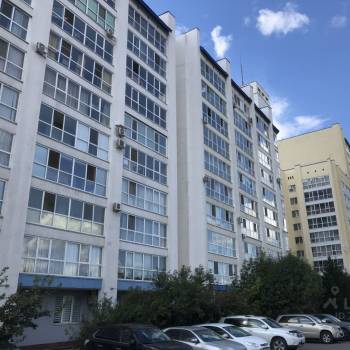 Продается 1-комнатная квартира, 49 м²