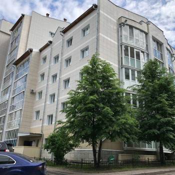 Продается Многокомнатная квартира, 140 м²