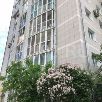 Продается Многокомнатная квартира, 140 м²