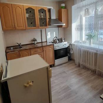 Продается 1-комнатная квартира, 42 м²