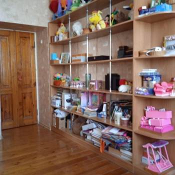 Продается Многокомнатная квартира, 90 м²