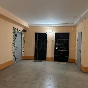 Продается 1-комнатная квартира, 48 м²