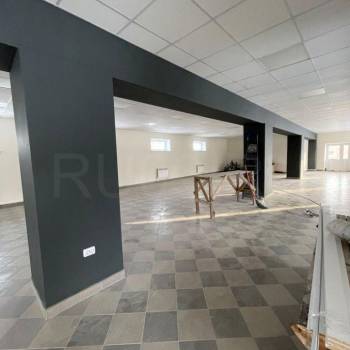 Сдается Нежилое помещение, 320 м²