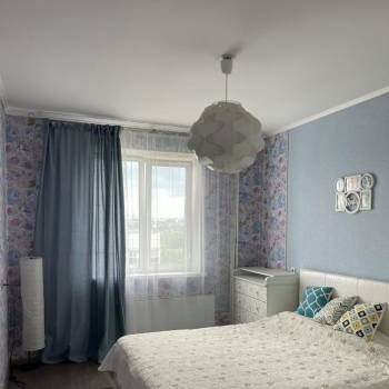 Сдается Многокомнатная квартира, 64 м²