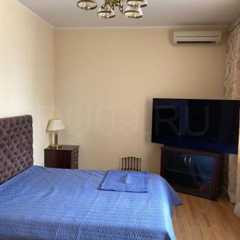 Продается 1-комнатная квартира, 49 м²