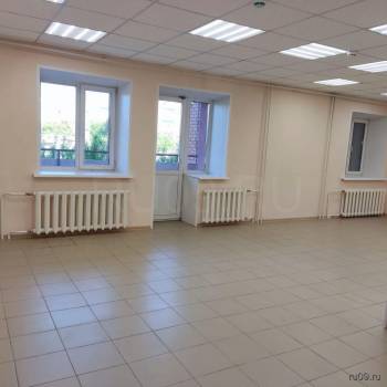 Сдается Нежилое помещение, 258 м²