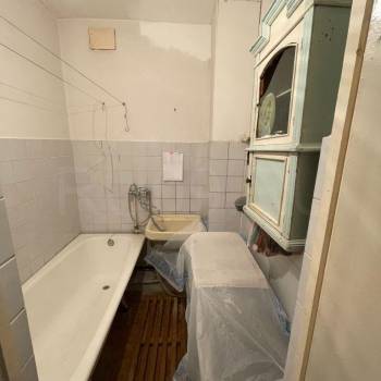 Продается Многокомнатная квартира, 143 м²