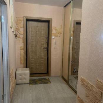 Продается 1-комнатная квартира, 43 м²