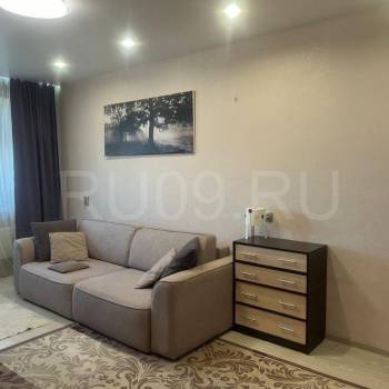 Продается 1-комнатная квартира, 43 м²