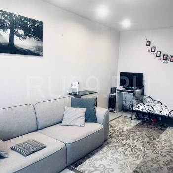 Продается 1-комнатная квартира, 43 м²