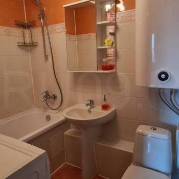 Продается 1-комнатная квартира, 47 м²