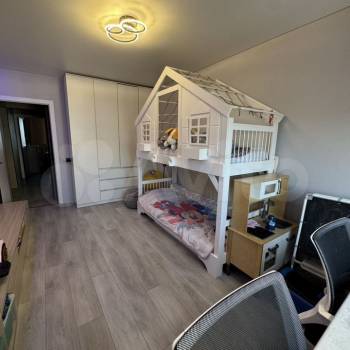 Продается Многокомнатная квартира, 85 м²