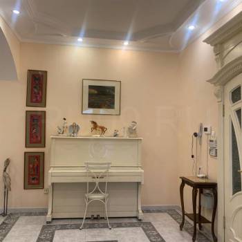 Продается Многокомнатная квартира, 179 м²