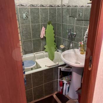 Продается Многокомнатная квартира, 70,8 м²