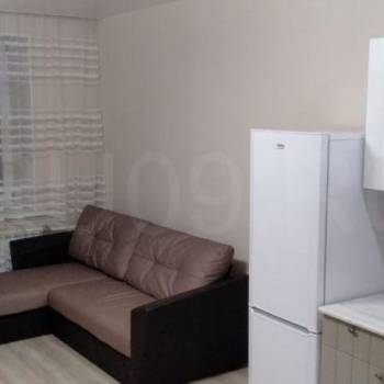 Продается 1-комнатная квартира, 46 м²