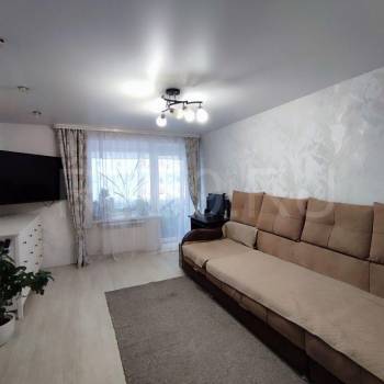 Продается Многокомнатная квартира, 72 м²