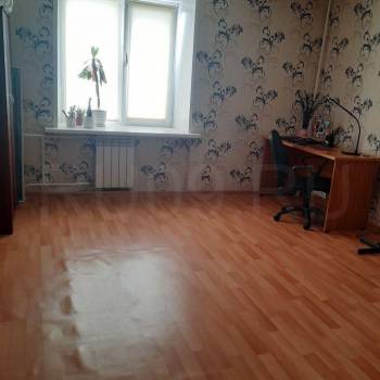 Продается 1-комнатная квартира, 37 м²