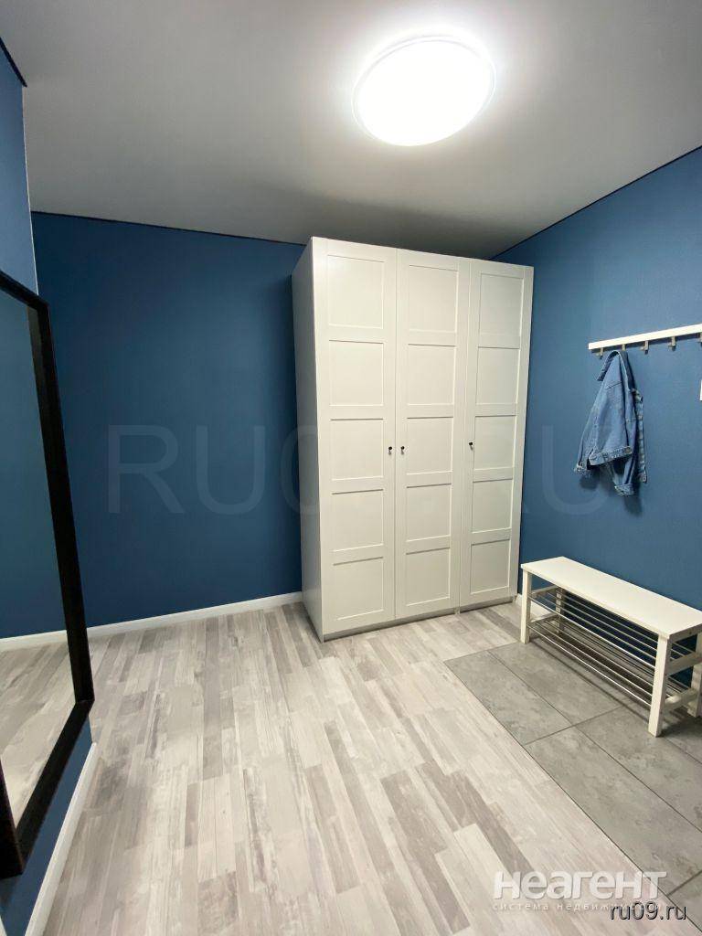 Продам 3-ком. квартиру, Манеж, ул. Сергея Лазо