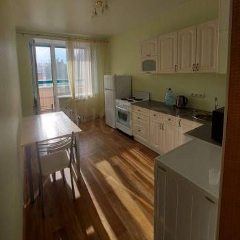 Сдается 1-комнатная квартира, 42 м²