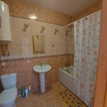 Сдается 1-комнатная квартира, 42 м²