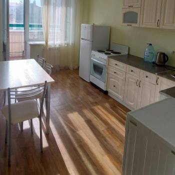 Сдается 1-комнатная квартира, 42 м²