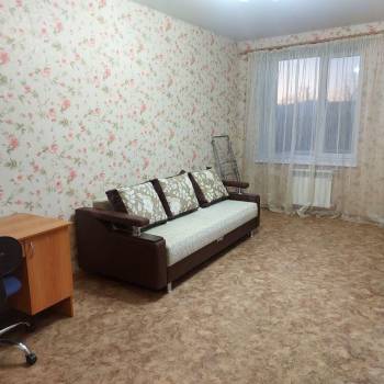 Сдается 1-комнатная квартира, 42 м²