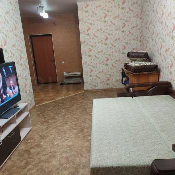 Сдается 1-комнатная квартира, 42 м²