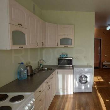 Сдается 1-комнатная квартира, 42 м²