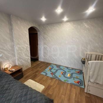 Продается 1-комнатная квартира, 37 м²