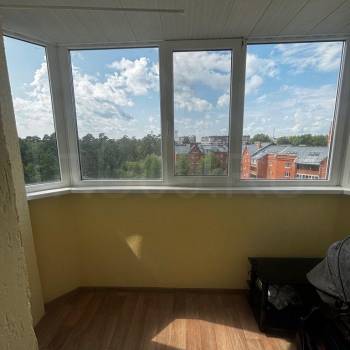 Продается 1-комнатная квартира, 37 м²