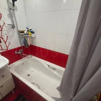 Продается 1-комнатная квартира, 37 м²