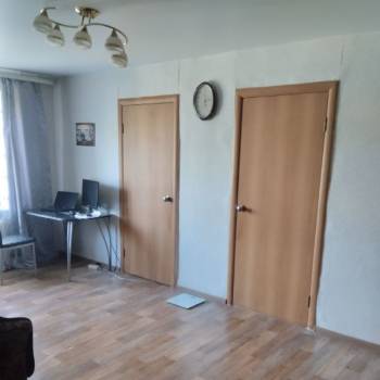 Продается Многокомнатная квартира, 62 м²