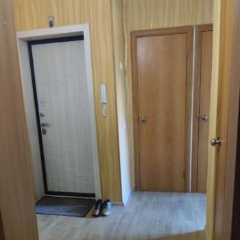 Продается Многокомнатная квартира, 62 м²