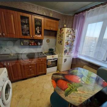 Продается Многокомнатная квартира, 75,8 м²