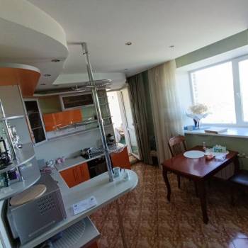 Продается 3-х комнатная квартира, 114 м²
