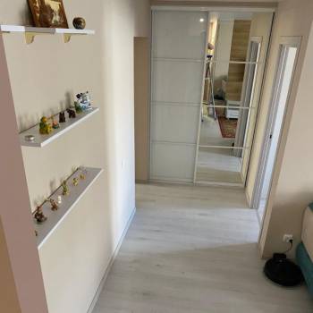 Продается 3-х комнатная квартира, 56,6 м²