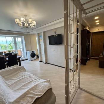 Продается 3-х комнатная квартира, 62 м²