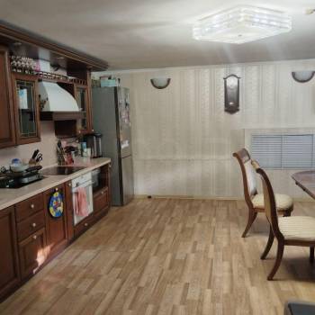 Продается Дом, 300 м²