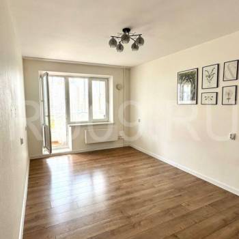 Продается 1-комнатная квартира, 39 м²