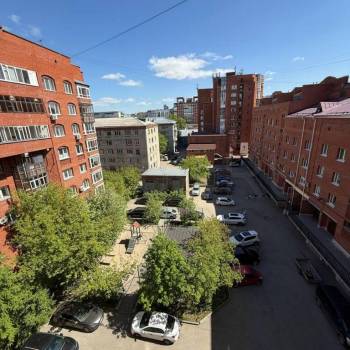 Продается Многокомнатная квартира, 172 м²