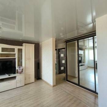 Продается Многокомнатная квартира, 75 м²