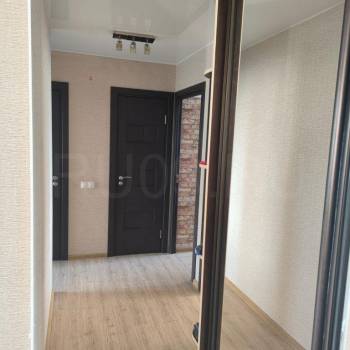 Продается Многокомнатная квартира, 75 м²