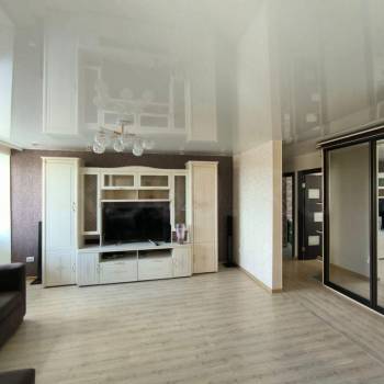 Продается Многокомнатная квартира, 75 м²