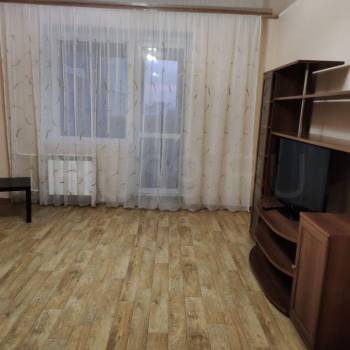 Сдается 1-комнатная квартира, 50 м²