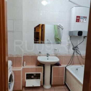 Сдается 1-комнатная квартира, 50 м²