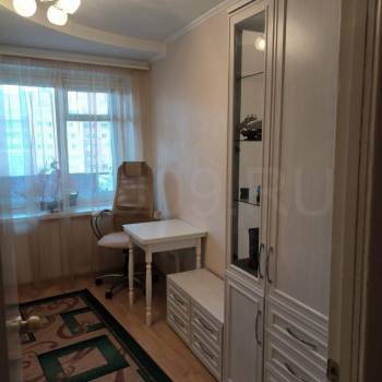 Продается Многокомнатная квартира, 82 м²